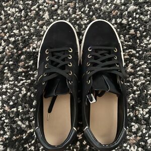 Women black sneakers